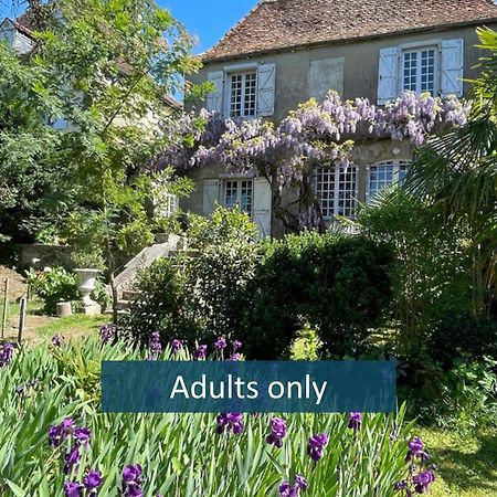 Bed and Breakfast Jardin Des Remparts Orthez Exterior foto